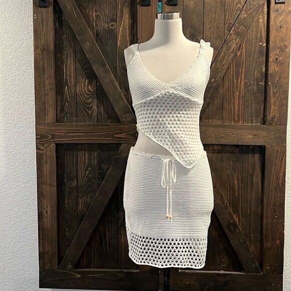 Crochet Knitted 2Pcs Hollow Out Backless Tube Top+Elastic Waist Mini Skirt Set - Picture 4 of 16